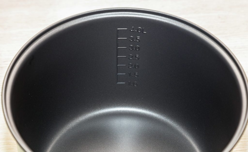 Kāpēc multicooker neieslēdzas: iespējamie cēloņi un darbību algoritms problēmas novēršanai
