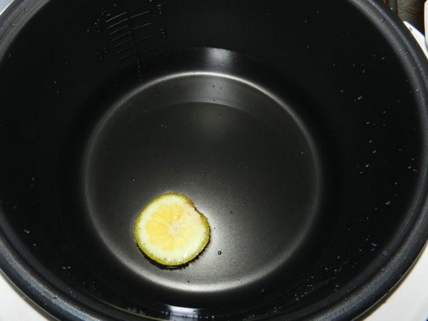 Cum să scapi de mirosurile unui nou multicooker și după gătit - sfaturi utile