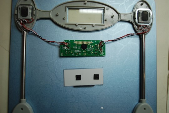 Cauze ale deteriorarii solzelor electronice ale podelei. Cum să remediați o defecțiune cu propriile mâini?