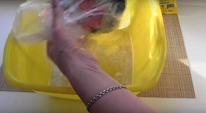 Instrucțiuni: cum să spălați și să înălbiți șervețele de bucătărie cu un cuptor cu microunde și norme de siguranță
