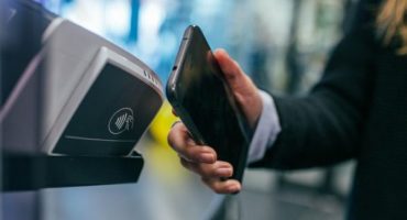 Pentru ce este NFC într-un smartphone și pentru ce este utilizat?