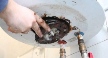 Cauzele scurgerilor de încălzitor de apă - ce să faci?