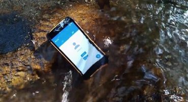Telefoane pentru extreme și militare cu walkie-talkie