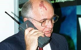 Primele telefoane mobile