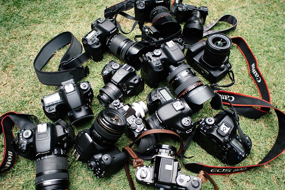 Kas ir labāks Canon vai nikon fotokamera?