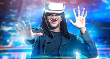 Principiul funcționării ochelarilor cu realitate virtuală, o imagine de ansamblu a modelelor populare