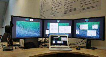 Cum se face un monitor pentru un computer de la un laptop
