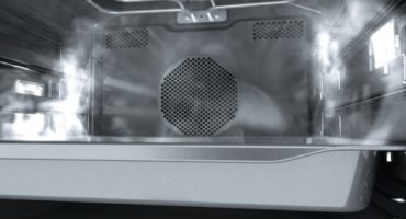Curățarea cuptorului cu aburi: ce este?