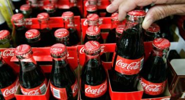 Cum să curățați ibricul de calcar Coca-Cola?