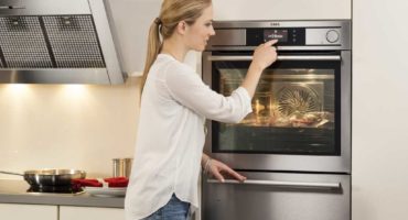 Instrucțiuni: cum să setați ceasul la cuptor