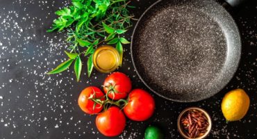 Cratițe acoperite cu marmură - avantaje și dezavantaje, caracteristici și producători