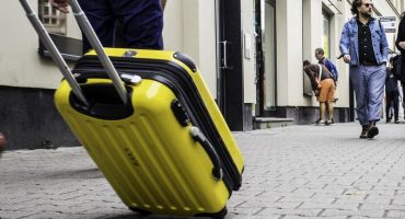 10 labākie koferi uz riteņiem - modeļu un ražotāju vērtējums