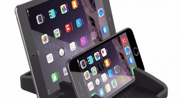 Cum să alegeți un suport pentru o tabletă într-o mașină